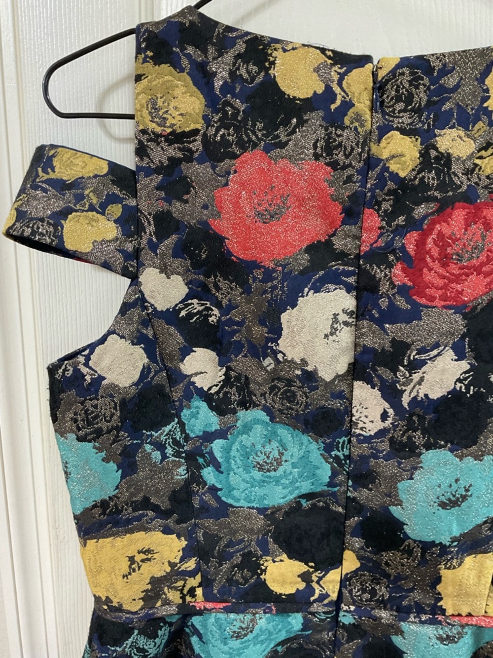 Tahari Cold Shoulder Floral Fit & Flare Metallic Jacquard dress 8 chic,cocktail - Picture 13 of 16